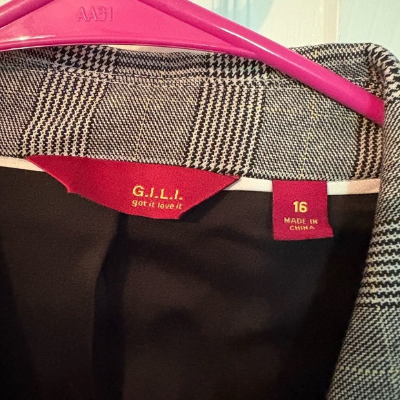 Classic Gray Blazer - Picture 3 of 3